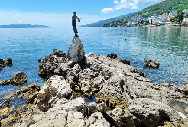 Horvátország, Opatija, strand, Adria tenger, tenger, tengerpart, nyaralás, utazás, turizmus